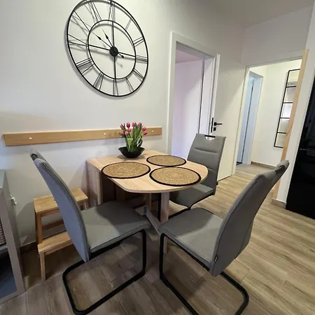 Apartman Sandra Nova Gradiska Buitenkant foto
